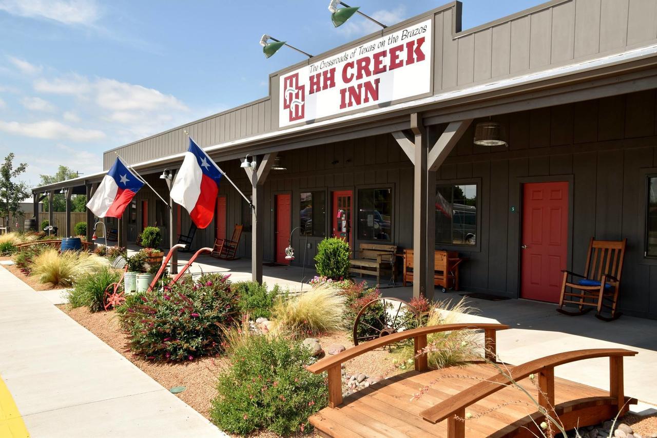 Hh Creek Inn Seymour Exterior photo